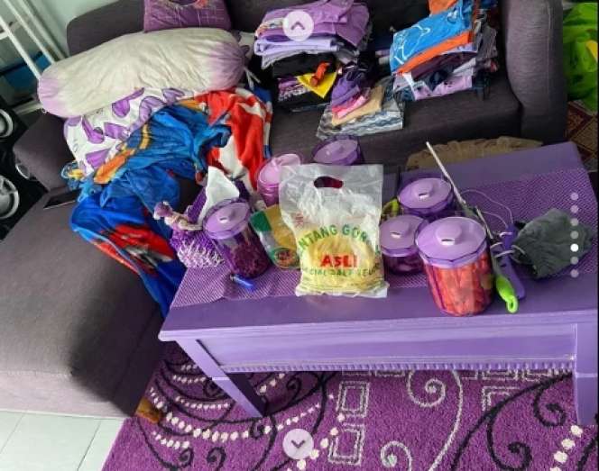 Viral Rumah Fans Warna Ungu Garis Keras, Dapurnya Bikin Geleng Kepala, Lihat 9 Potretnya!