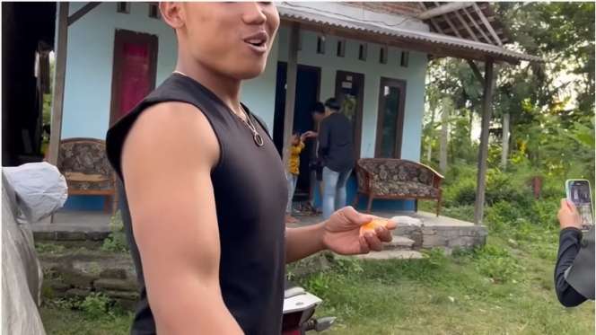 10 Potret Kondisi Rumah Farel Prayoga, Penyanyi Cilik 'Ojo Dibandingke' yang Viral Goyang Istana Negara, Hanya Anyaman Bambu!