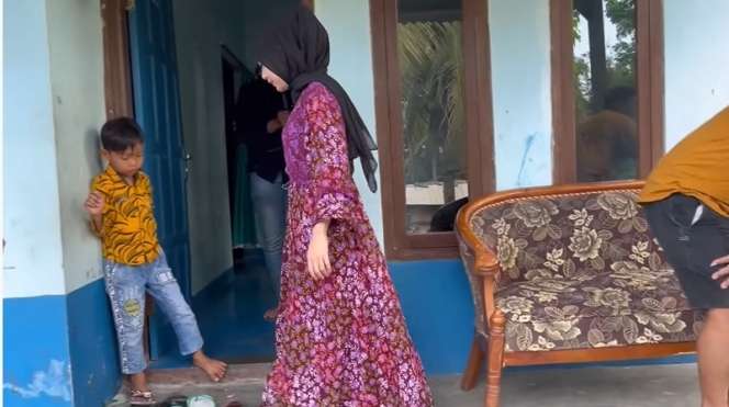 10 Potret Kondisi Rumah Farel Prayoga, Penyanyi Cilik 'Ojo Dibandingke' yang Viral Goyang Istana Negara, Hanya Anyaman Bambu!