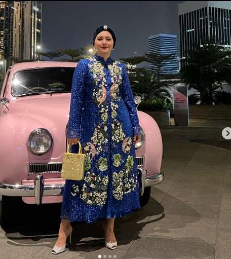 Potret Lawas Siswi SMP di Masjid Istiqlal, Warganet Salfok ke Cewek Ini Disebut Mirip Artis!