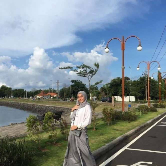Pesona Ayumi Sasaki, Paskibraka Pembawa Baki, Hijaber Keturunan Jepang-Indonesia