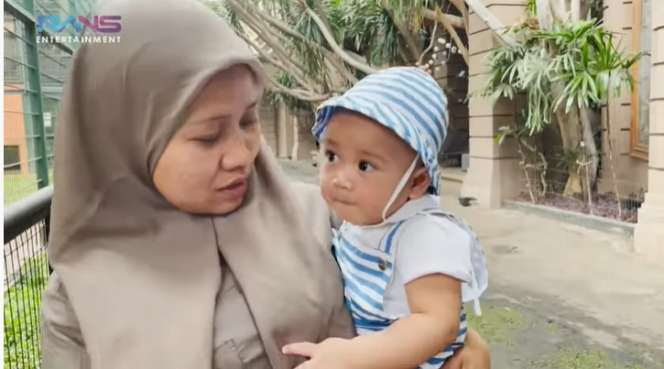 Potret Rayyanza Berpose di Kandang Harimau, Wajah Datarnya Curi Perhatian, Ngeri-ngeri Sedap!