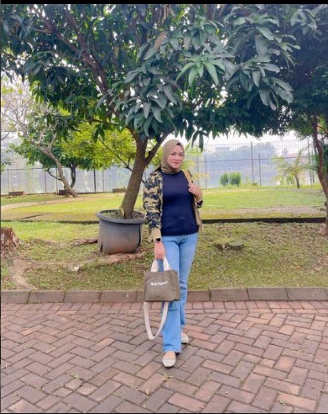 Dulu Dinikahi Artis Namun Cerai Hingga Dimusuhi, Kini Wanita Ini Berjodoh dengan Anak Band, Siapa Dia?