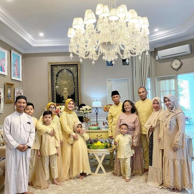 Adu Perbandingan Rumah Syahrini VS Aisyahrani, Ternyata Sama-sama Mewah Bak Istana!