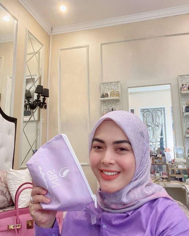 Adu Perbandingan Rumah Syahrini VS Aisyahrani, Ternyata Sama-sama Mewah Bak Istana!