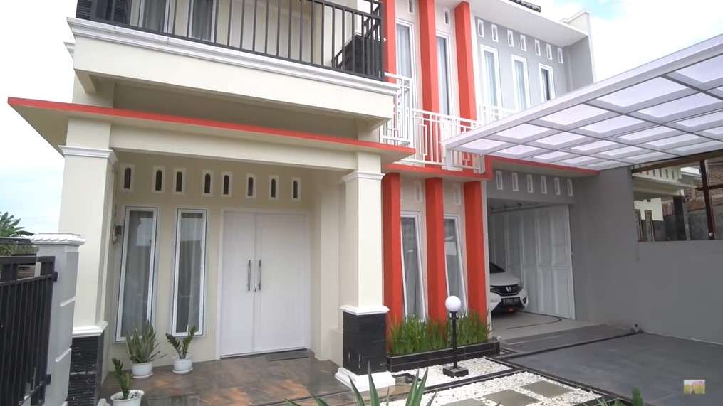 10 Potret Rumah Mewah TKI Korsel yang Kerja di Pabrik Tahu, Istana di Tengah Kampung, Tetangga Minder!