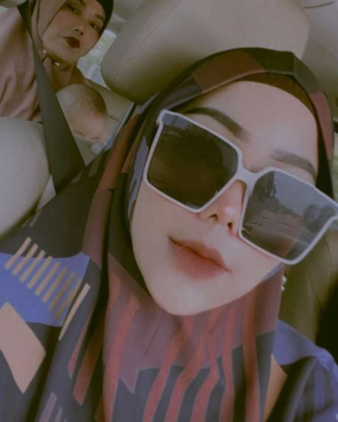 Potret Bucin Yuni LIDA Istri Kedua Gus Samsudin