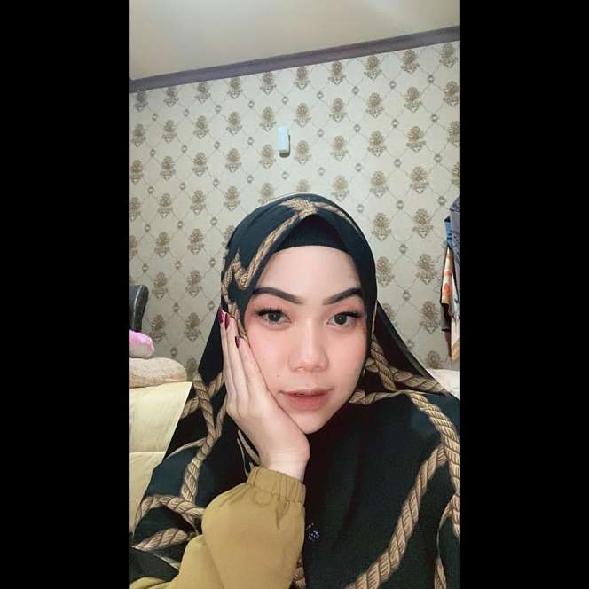 Potret Bucin Yuni LIDA Istri Kedua Gus Samsudin