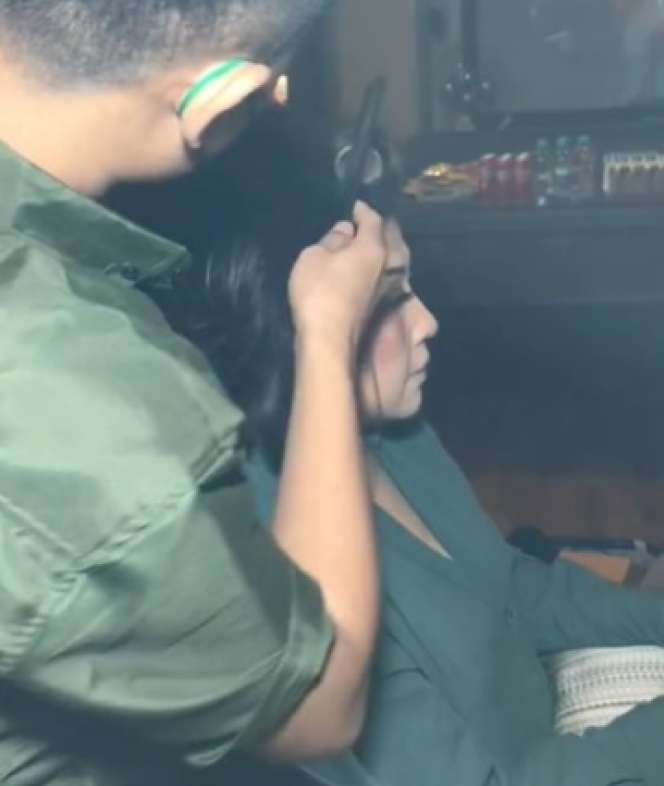 Jadi Tersangka Pembunuhan Brigadir Joshua, Lihat Gaya Putri Istri Ferdi Sambo Berseragam Bhayangkari