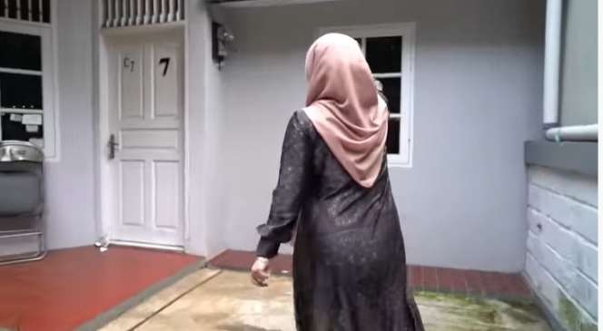 Potret Rumah Kontrakan yang Ditempati Denny Cagur dan Istri Sebelum Terkenal, Ternyata Beda Banget, Bak Bumi dan Langit!