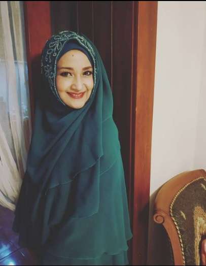Potret Rumah Itje Trisnawati Pedangdut Era 80-an, Vibesnya Bikin Kangen Kampung Halaman!