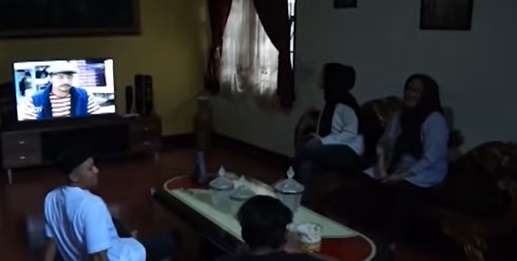 Potret Rumah Ujang Preman Pensiun, Penampakan Dindingnya Bikin Salfok