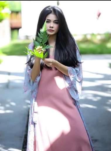 Potret Cantik Karina Ranau, Istri Kang Mus Preman Pensiun di Kehidupan Nyata, Beda Usia 25 Tahun!