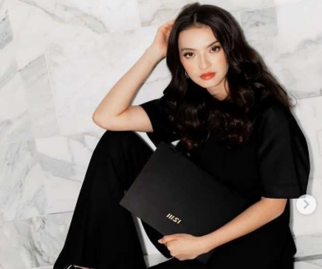 12 Artis Ikut New York Fashion Week 2023 Bareng Erigo-X