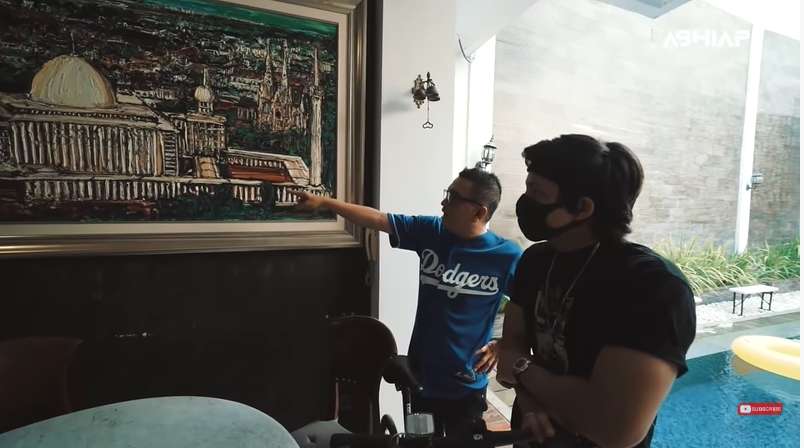 10 Adu Perbandingan Rumah Tantowi Yahya VS Helmy Yahya, Beda Nasib, Ini yang Lebih Mewah!