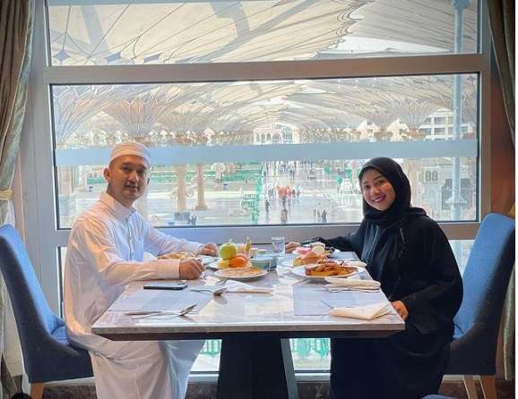 Crazy Rich Surabaya Ini Dituding Terlibat Kasus Konsorsium 303 Ferdy Sambo, Ternyata Sahabat Baik Vanessa Angel, Siapa Dia?