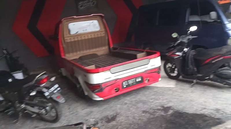 6 Potret Kondisi Rumah Abah Lala, Pencipta Lagu `Ojo Dibandingke` yang Viral, Sangat Sederhana!