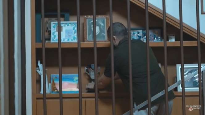 10 Potret Rumah Mewah Okan Kornelius Mantan `Raja Sinetron`, Dalamnya Mirip Pabrik Mainan!