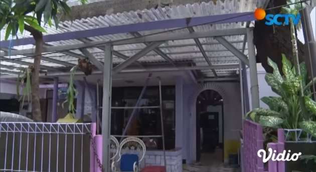 Potret Rumah Artis Kondang Ini Ternyata Diluar Dugaan, Ada di Gang Sempit, Jauh Dari Kesan Mewah!
