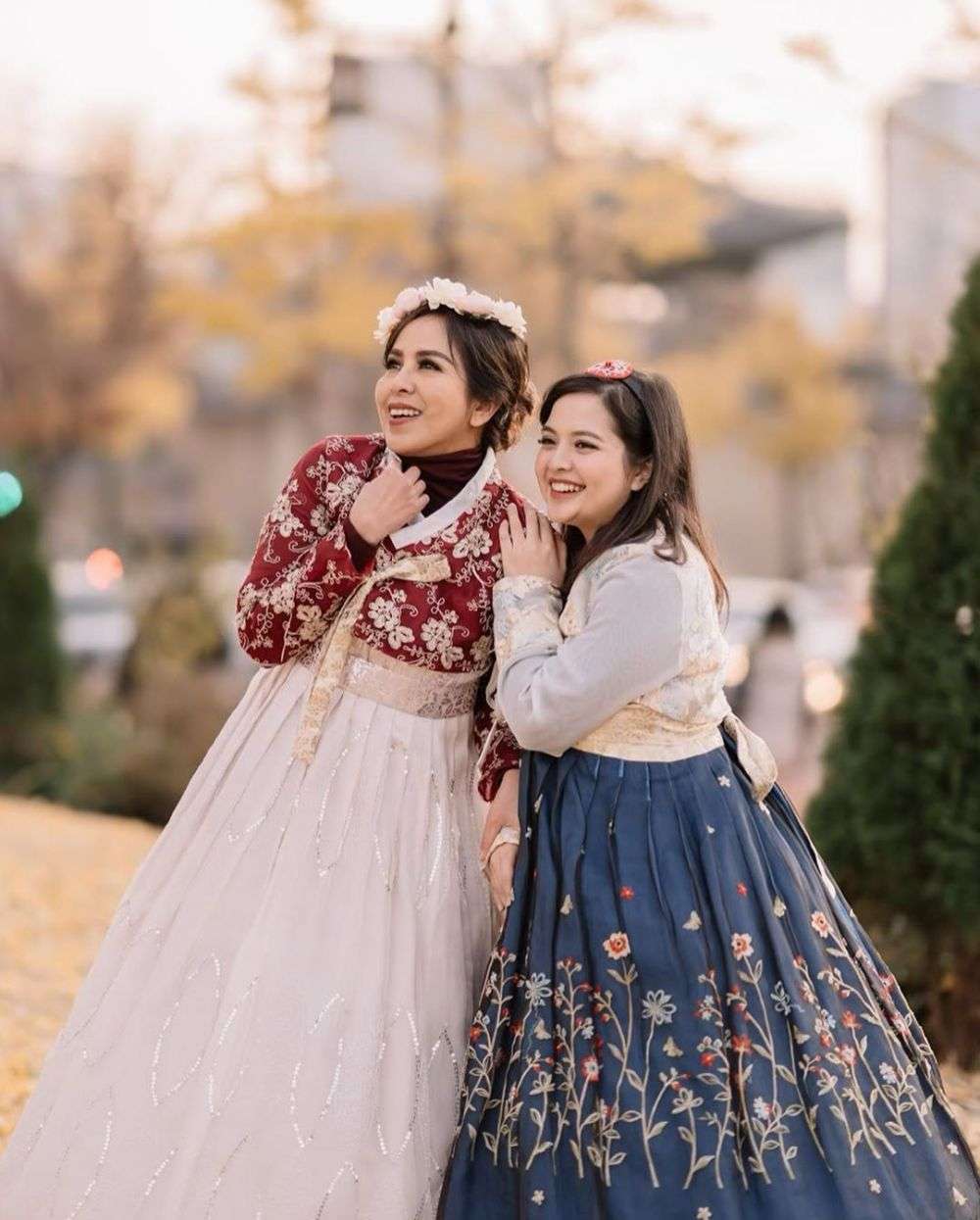 Bak Anak Kandung, Sederet Seleb Cantik Ini Disebut Mirip Ibu Mertua!