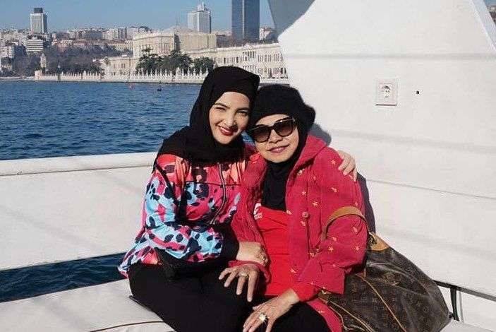 Bak Anak Kandung, Sederet Seleb Cantik Ini Disebut Mirip Ibu Mertua!