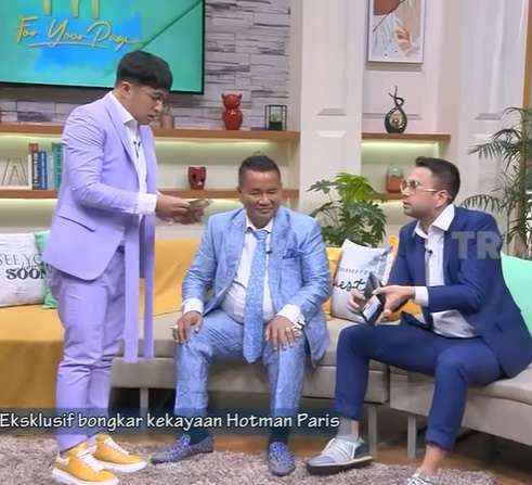 Dompet Raffi Ahmad Dibandingkan dengan Hotman Paris, Isi dan Mereknya Bak Bumi dan Langit!