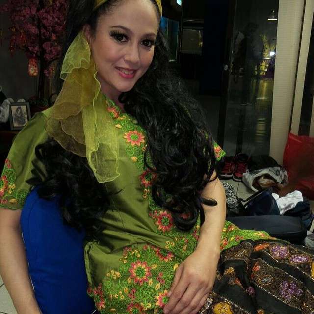 10 Adu Perbandingan Rumah Meriam Bellina VS Dian Nitami, Musuh di Sinetron, Kondisinya Bak Bumi & Langit!
