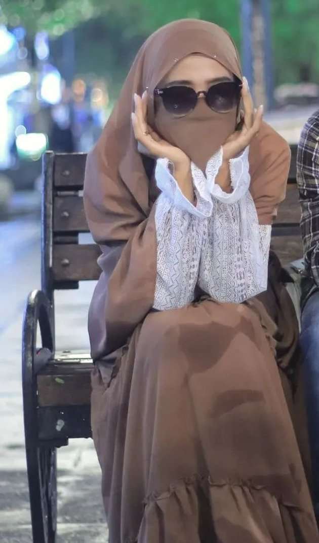 Momen Zavilda Youtuber Bercadar Ajak Wanita Tutup Aurat, Malah Dihujat Netizen!