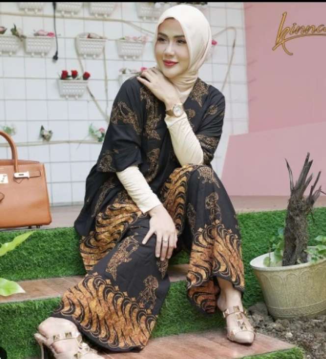 Artis Cantik Ini Hampir Cerai Dengan Suami, Sempat Diusir Namun Kini Kembali Mesra, Siapa Dia?