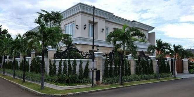 Adu Perbandingan 5 Rumah Artis `Sultan` di Jakarta Timur, Terakhir Mirip Istana Disney Land!
