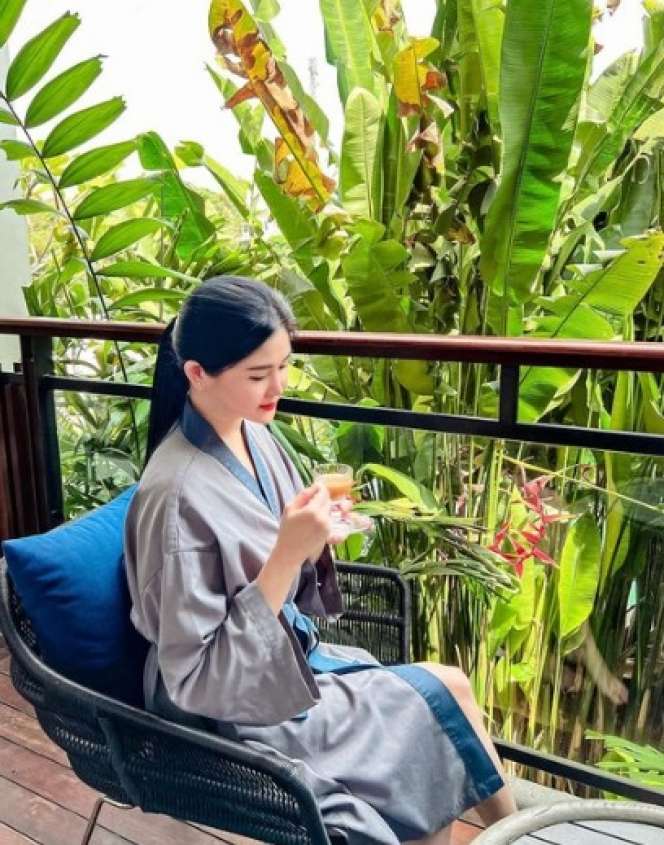 Wanita yang Dijuluki `Princess PIK` Ini Ungkap Masalah dengan Toko Kue Artis, Sebut Ada Oknum Nakal!
