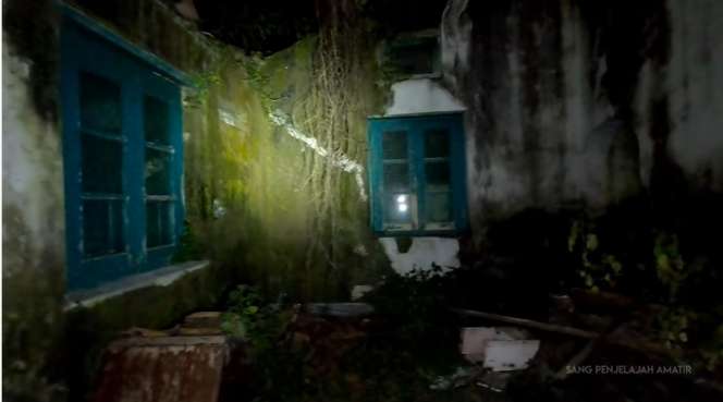 10 Potret Rumah Eks Jenderal Polri Terbengkalai 40 Tahun, Banyak Sisa-Sisa Militer, Ngeri Banget!