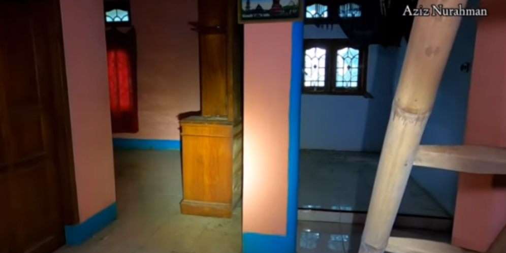 Sang Istri Meninggal, Rumah Mewah Ini Sengaja Ditinggalkan Pemiliknya, Dalamnya Terdapat Sebuah Keris