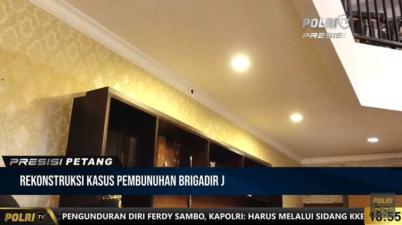 10 Potret Kemewahan Istana Ferdy Sambo, Ada Lift Pribadi, Tas Mewah Istri Berjejer, Sultan Abis!