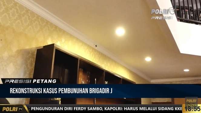 10 Potret Kemewahan Istana Ferdy Sambo, Ada Lift Pribadi, Tas Mewah Istri Berjejer, Sultan Abis!