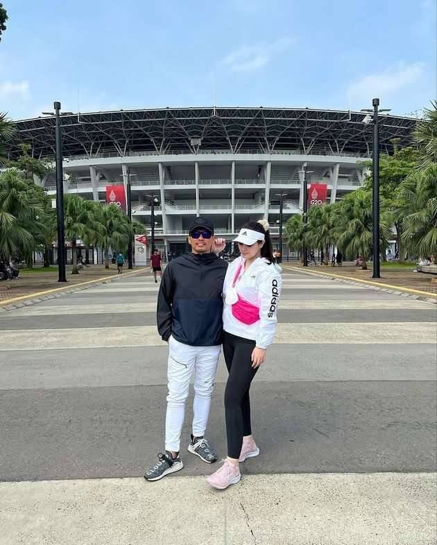 Potret Terbaru Jennifer Dunn Lepas Hijab, Jadi Sorotan!