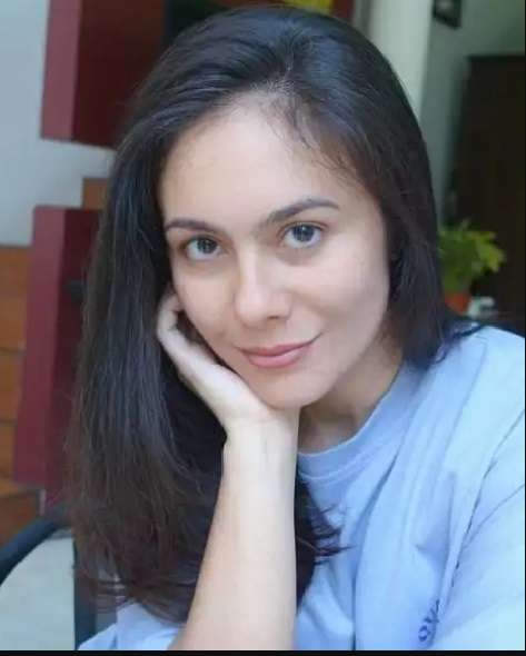 Potret Seleb Blasteran Saat Tampil Tanpa Makeup, Cantik Maksimal!