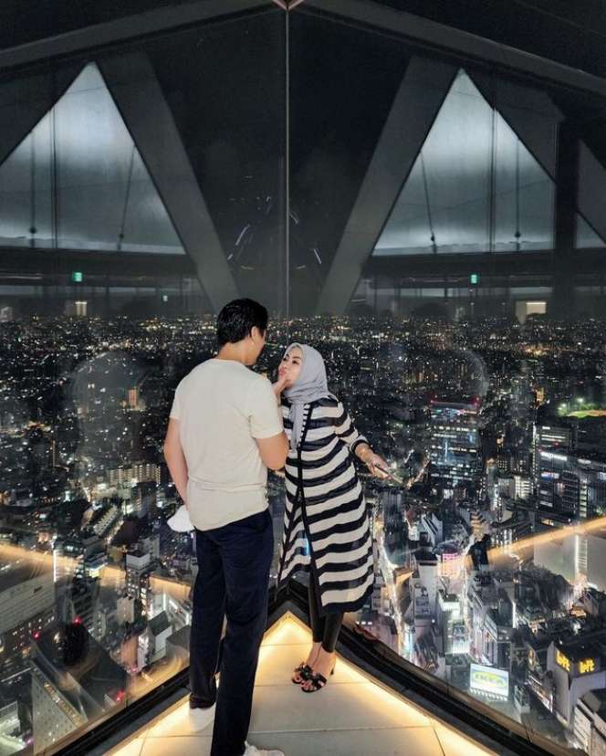 Potret Terbaru Syahrini, Disebut Dapat Uang Bulanan Rp3 Miliar dari Reino Barack!
