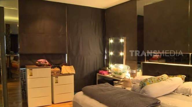 Potret Rumah Mewah Eriska Rein Berlantai 4, Buka Pintu Langsung Lihat Laut!