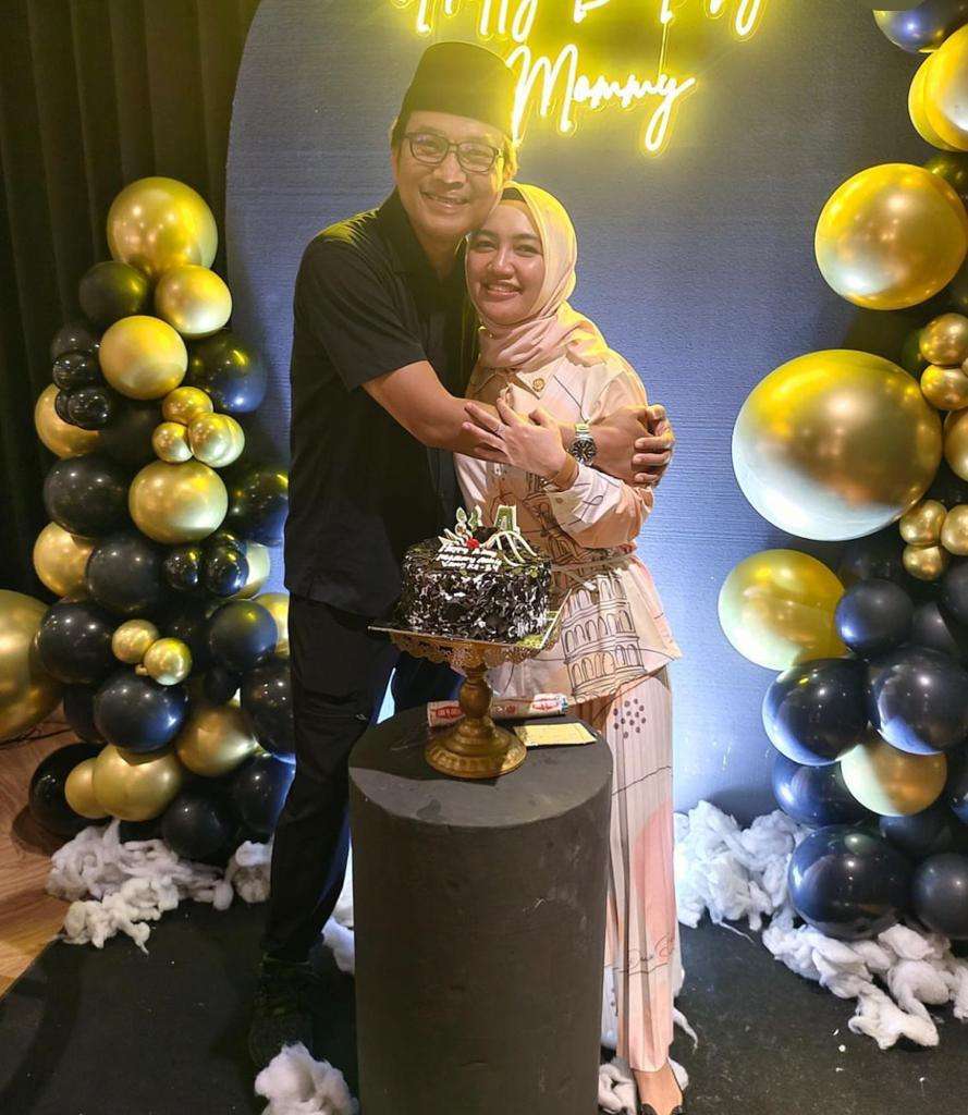 Viral Selebgram Cantik Ini Carikan Istri Kedua untuk Suami, Ungkap Kondisi Rumah Tangga
