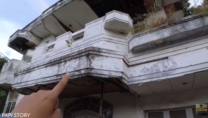 Potret Rumah Mewah Terbengkalai, Jadi Saksi Bisu Cinta Segitiga Sang Pemilik dan Babysitter!