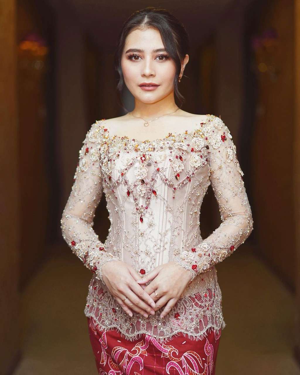 Sederet Honor Seleb Perempuan Sebelum Terkenal, Ada yang Dibayar Rp3.500
