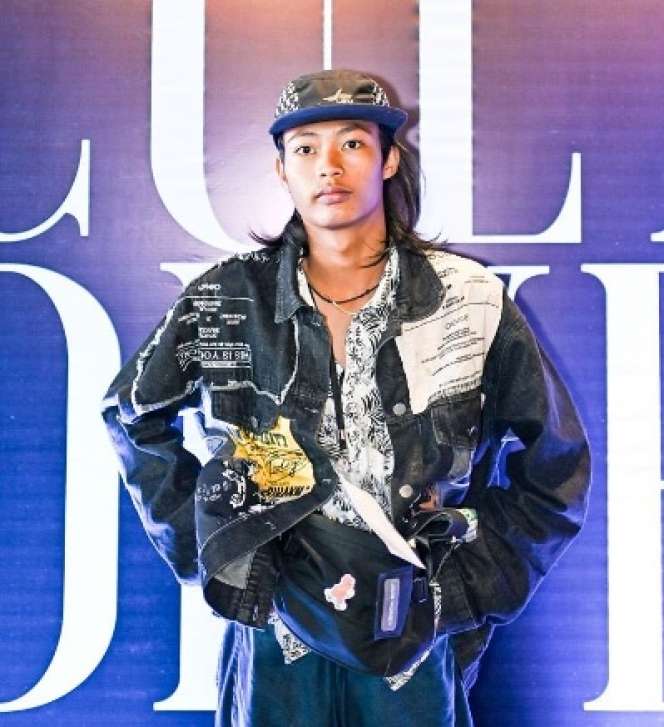 7 Gaya Keren Bonge Lenggak-lenggok di Jakarta Fashion and Food Festival, Bikin Terkesima