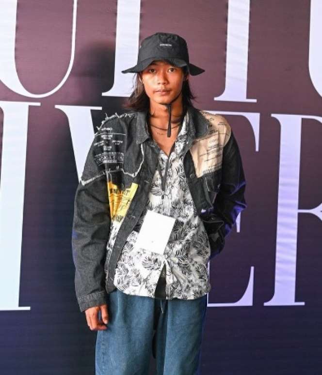 7 Gaya Keren Bonge Lenggak-lenggok di Jakarta Fashion and Food Festival, Bikin Terkesima