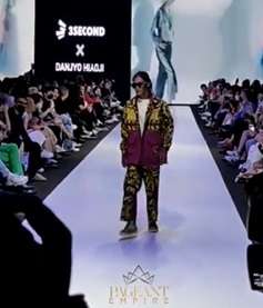 7 Gaya Keren Bonge Lenggak-lenggok di Jakarta Fashion and Food Festival, Bikin Terkesima