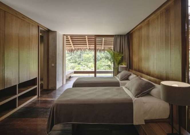 6 Potret Vila Keren Nicholas Saputra di Sumatera Utara