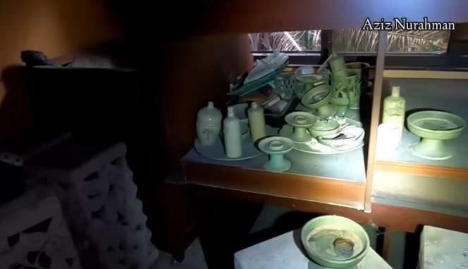 Merinding! 9 Potret Salon yang Bangkrut Selama 10 Tahun, Ada Satu Ruangan yang Tidak Boleh Dibuka