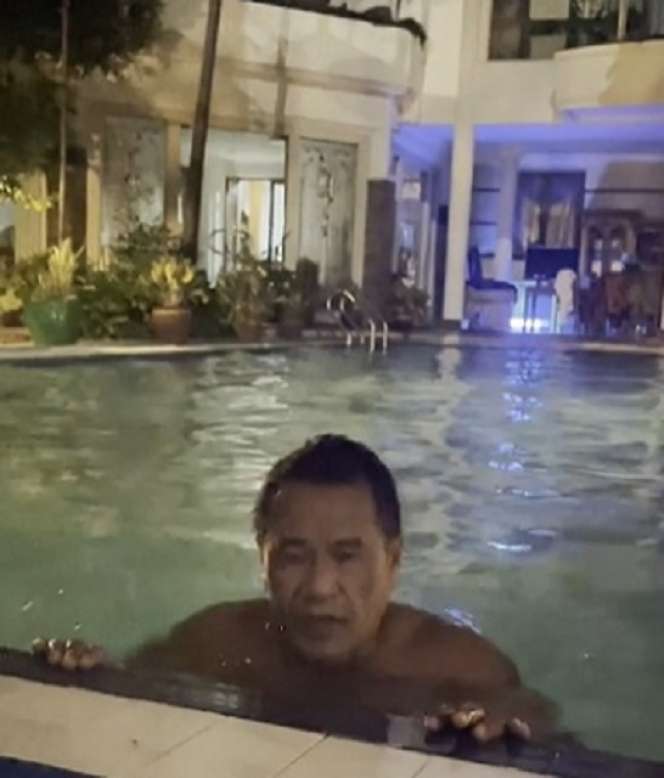 Potret Rumah Hotman Paris VS Ruhut Sitompul, Mewah Mana?