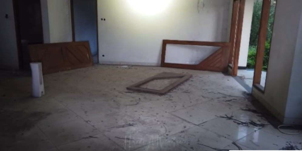 Potret Rumah Baim Bak Istana Terbengkalai, Akibat Ketagihan Main Judi