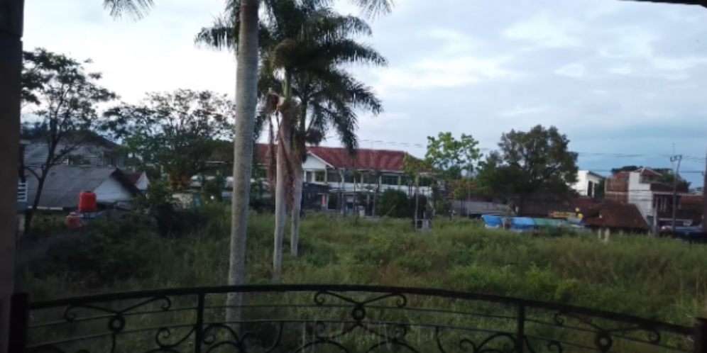 Potret Rumah Baim Bak Istana Terbengkalai, Akibat Ketagihan Main Judi